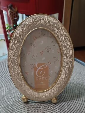Carr Oval Photo Frame
